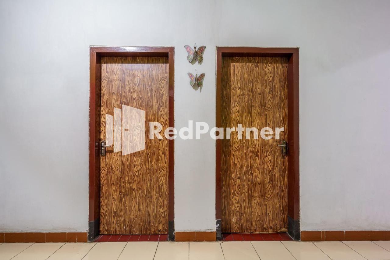 Nafisa Homestay Syariah Near Jatim Park 3 Batu Mitra Reddoorz Malang Buitenkant foto