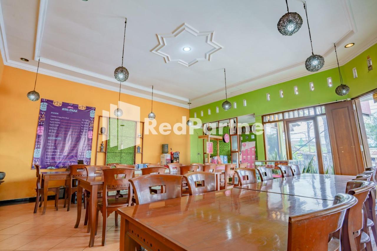 Nafisa Homestay Syariah Near Jatim Park 3 Batu Mitra Reddoorz Malang Buitenkant foto